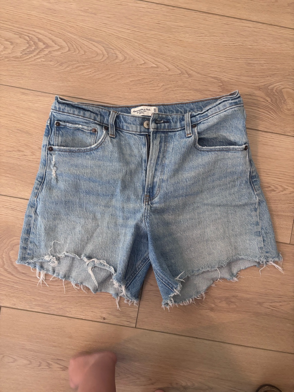 Abercrombie The Baggy Short Midrise